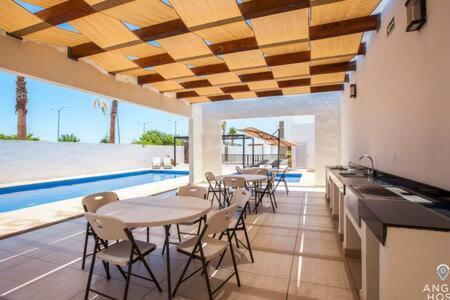 Spacious Home With Private Yard And Community Pool La Paz Exteriör bild