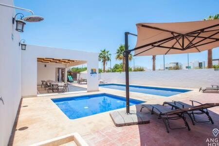 Spacious Home With Private Yard And Community Pool La Paz Exteriör bild