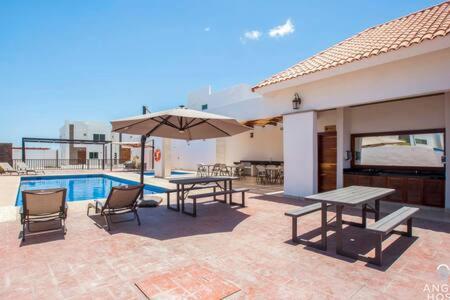 Spacious Home With Private Yard And Community Pool La Paz Exteriör bild