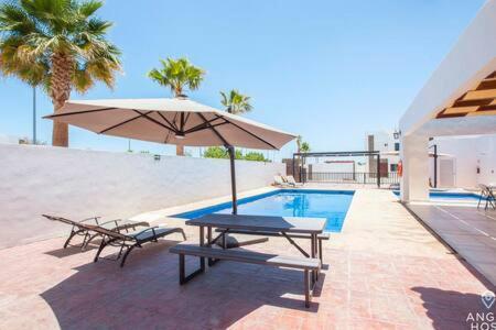 Spacious Home With Private Yard And Community Pool La Paz Exteriör bild